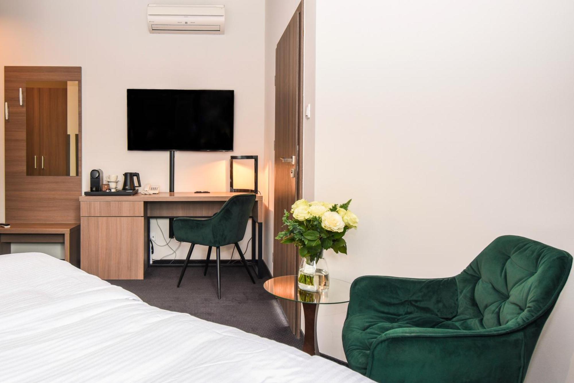 Hotel Saline Inowrocław Εξωτερικό φωτογραφία