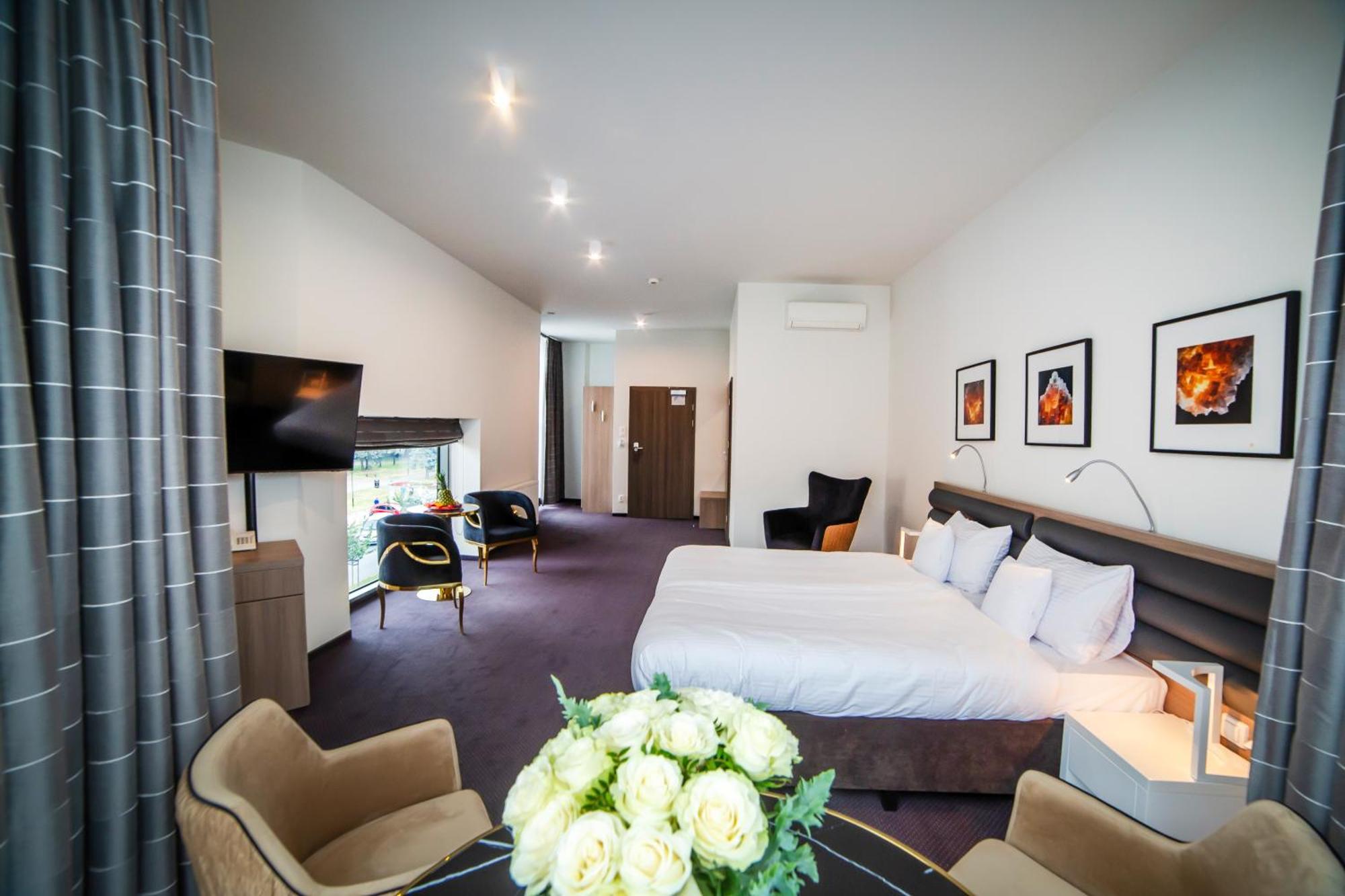 Hotel Saline Inowrocław Εξωτερικό φωτογραφία